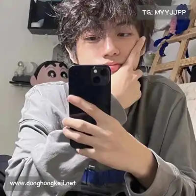 解泳榕